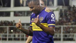 altText(Boca, astuto y sólido, goleó a Central Córdoba y sigue firme en la pelea)}