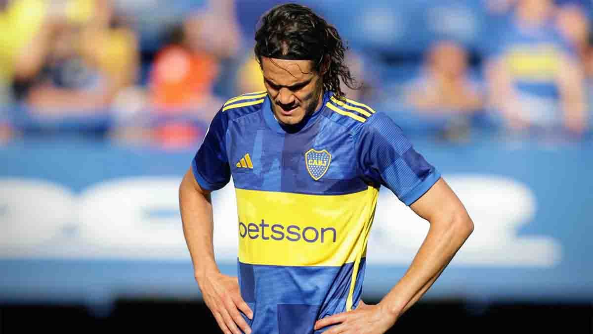 Edinson Cavani habló de su sequía goleadora en Boca y ya empezó a calentar el Superclásico frente a River, arengó: “A dar la vida”. Edinson Cavani habló de su sequía goleadora en Boca y ya empezó a calentar el Superclásico frente a River, arengó: “A dar la vida”.