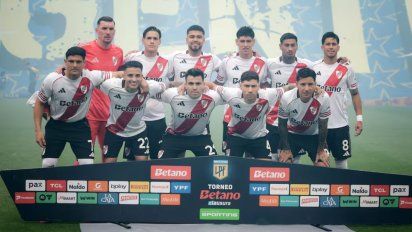 El Súper Deportivo Riestra y Argentinos Juniors pueden seguir hundiendo a River