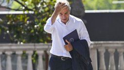 Luis Caputo no consiguió los dólares que quería. Luis Caputo no consiguió los dólares que quería.