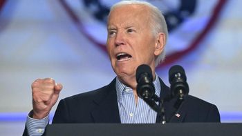 Joe Biden insiste que se mantendrá en la carrera. Joe Biden insiste que se mantendrá en la carrera.
