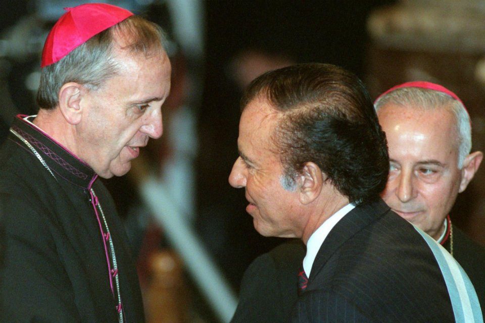 Carlos Menem con el por entonces arzobispo de Buenos Aires, Jorge Bergoglio