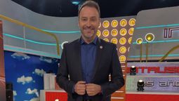 Adrián Pallares explicó el verdadero motivo de la desvinculación de la panelista Andrea Taboada de Intrusos. Adrián Pallares explicó el verdadero motivo de la desvinculación de la panelista Andrea Taboada de Intrusos.