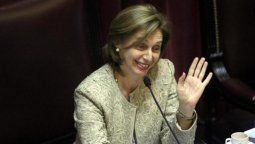 altText(Lanata eje de la discusión en el Senado)}