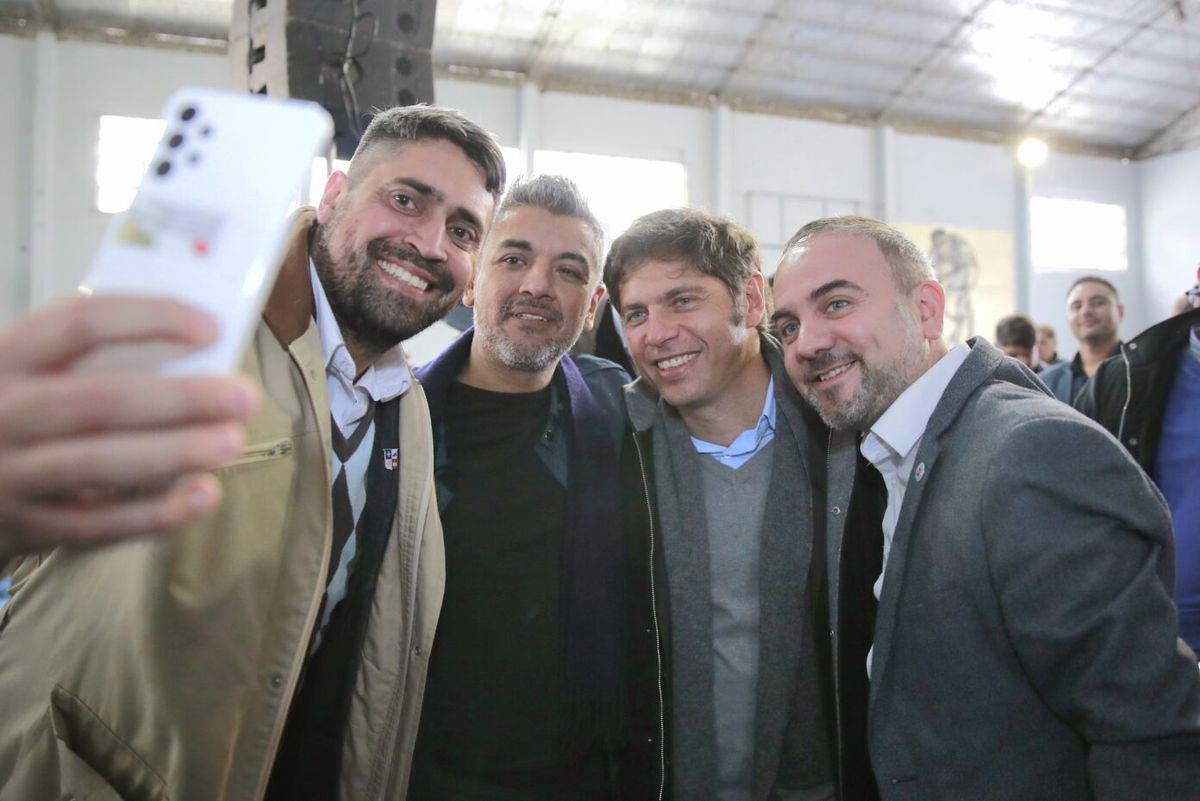 Campaña electoral 2023: Axel Kicillof con pastores evangélicos en Berisso (PBA). Campaña electoral 2023: Axel Kicillof con pastores evangélicos en Berisso (PBA).