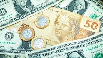 salto del dolar blue y el riesgo pais con un real debilitado salto del dolar blue y el riesgo pais con un real debilitado