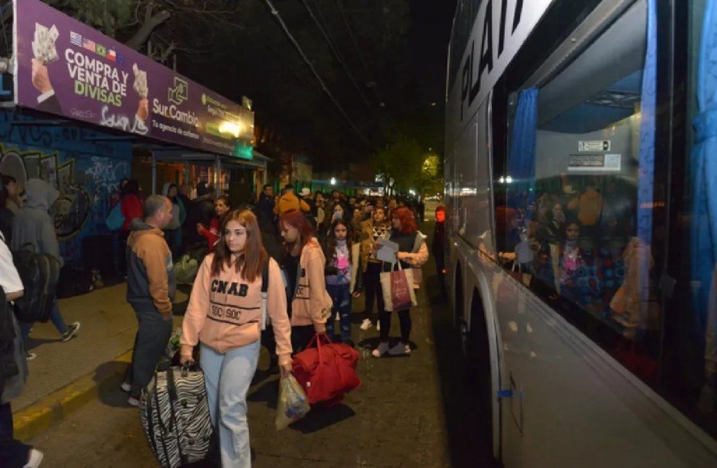 Viajes de egresados Empresa complicada por millonaria multa