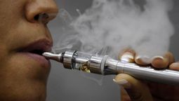 altText(Alarmante: En Estados Unidos, ya vapean 750.000 adolescentes)}