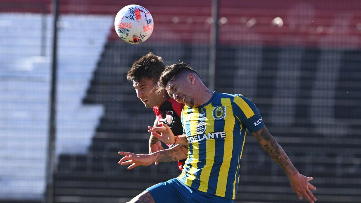 Newell&rsquo;s y Rosario Central empataron este domingo (22/08) 1-1 en cl&aacute;sico rosarino por la s&eacute;ptima fecha de la Liga Profesional 2021. (Foto: T&eacute;lam)&nbsp;