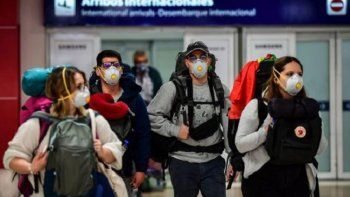 por un paro de aeronauticos hay demoras y cancelaciones de vuelos en aeroparque y ezeiza por un paro de aeronauticos hay demoras y cancelaciones de vuelos en aeroparque y ezeiza