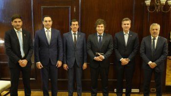 Javier Milei se reunió con los gobernadores de la UCR en la Casa Rosada. Javier Milei se reunió con los gobernadores de la UCR en la Casa Rosada.