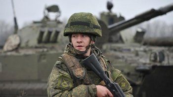 Solado de Rusia en un ejercicio militar. Solado de Rusia en un ejercicio militar.