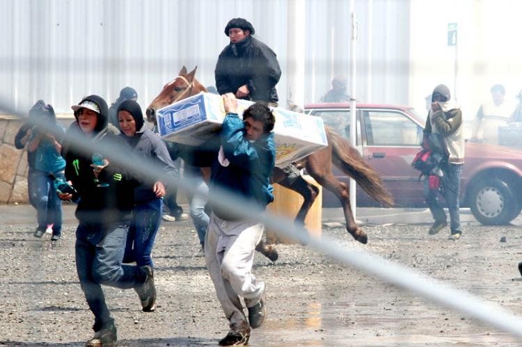 Imagen de los saqueos en Bariloche el jueves. Foto: Noticias Argentinas.