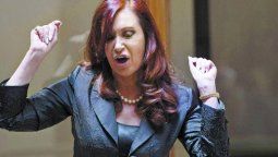 altText(Cualquier noticia le sirve a Cristina para criticar al FMI)}