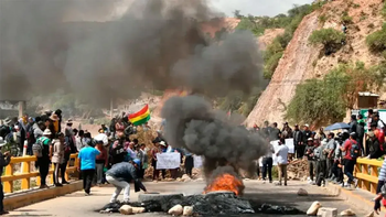 Sigue el caod y la incertidumbre en Bolivia. Sigue el caod y la incertidumbre en Bolivia.
