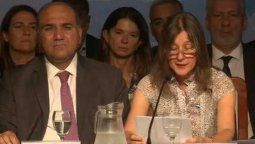 altText(El 'blooper' que dejó mal parado a Manzur (Video))}