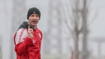 Sebastián Méndez dirigirá a Newells Old Boys de Rosario. Sebastián Méndez dirigirá a Newells Old Boys de Rosario.