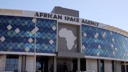 África despega con su Agencia Espacial, buscando potenciar la comunicación y el acceso a datos. Es un paso gigante para el continente en el espacio. África despega con su Agencia Espacial, buscando potenciar la comunicación y el acceso a datos. Es un paso gigante para el continente en el espacio.