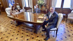 La vicepresidenta Cristina Kirchner intenta mostrar una imagen más pragmática y dialoguista. ¿Mensaje a las operaciones de la Casa Rosada?