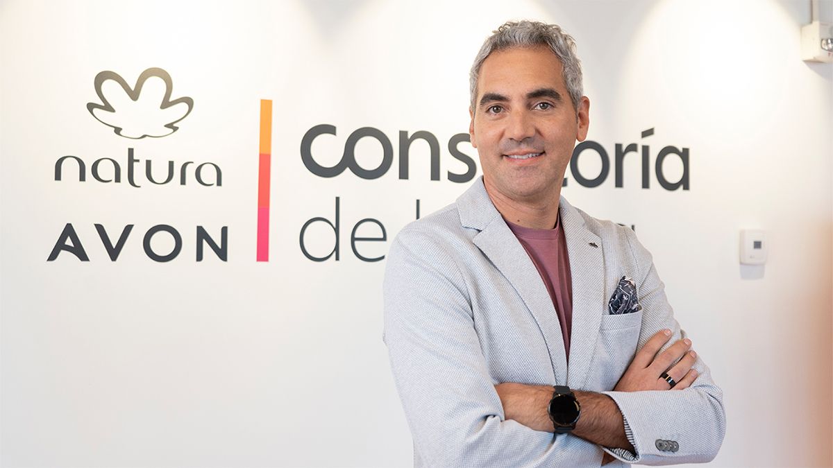 Natura apuesta a nueva estructura con la designación de Christian Coone y va por la red de Consultoras de Belleza. Natura apuesta a nueva estructura con la designación de Christian Coone y va por la red de Consultoras de Belleza.