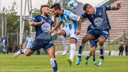 Empezó la Copa de la Liga con gustito a fútbol de ascenso