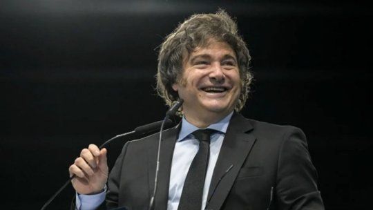 Choque de realidades: Mientras Milei discute índices, la crisis ahoga los bolsillos