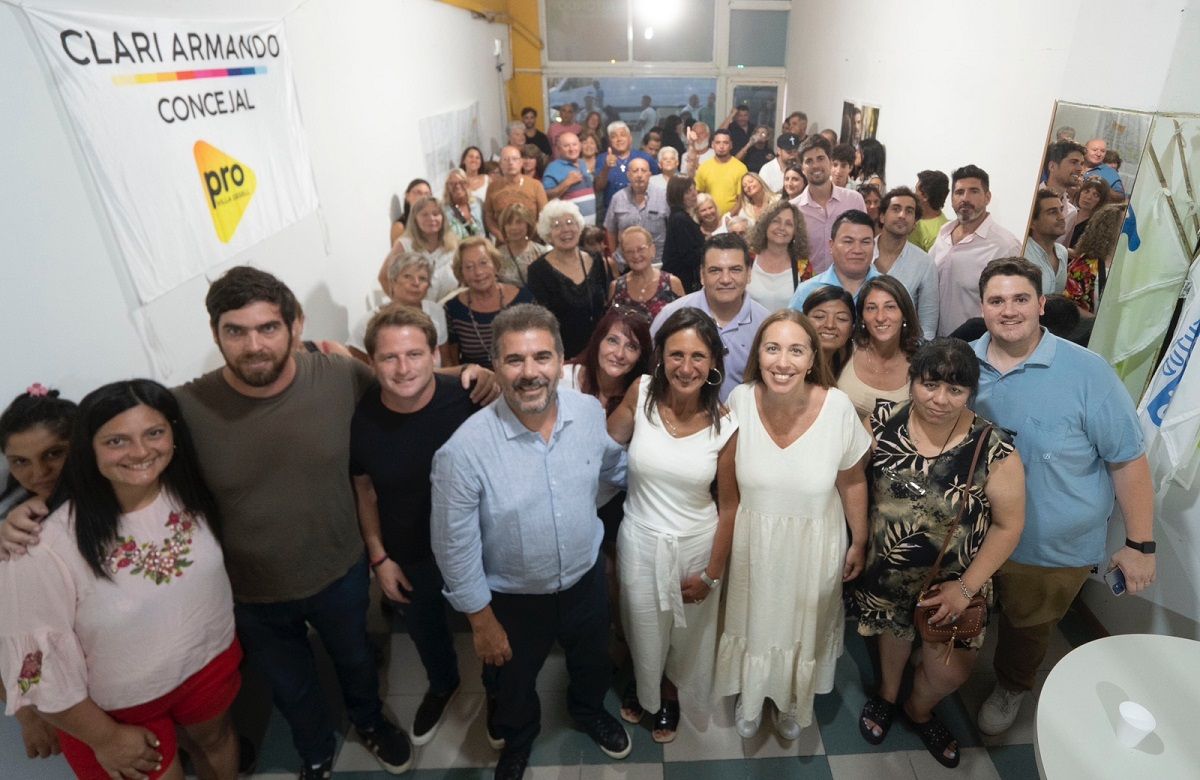 María Eugenia Vidal recorrió la costa bonaerense y junto a Cristian Ritondo dialogaron con sus seguidores