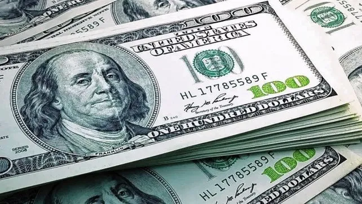Tensión electoral por la suba del dólar blue. Tensión electoral por la suba del dólar blue. 