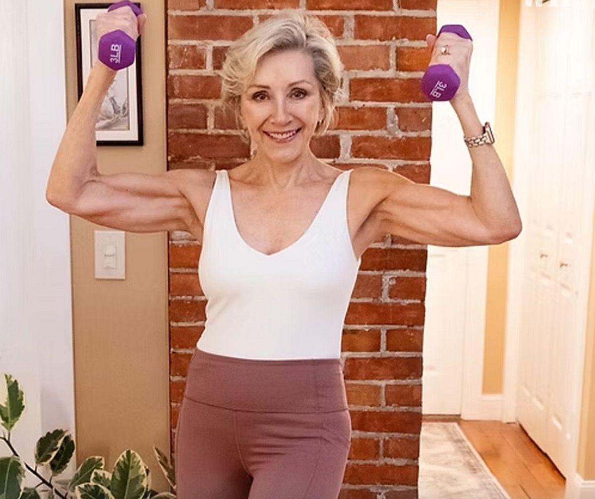 La empresaria Nadja Piatka se levantó tras haberlo perdido todo y convertirse en exitosa, fue capaz de cambiar su cuerpo, mentalidad y confianza entre los 70 y 76 años. (Foto de su cuenta de Facebook).&nbsp;