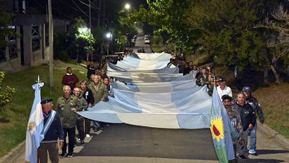 Nacionalistas con Sergio Massa: Los malvineros a viva voz