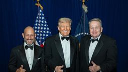 Leonardo Scatturice con Donald Trump y Barry Benett. Leonardo Scatturice con Donald Trump y Barry Benett.