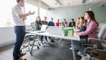 YPF capacitará a emprendedores de zonas petroleras neuquinas YPF capacitará a emprendedores de zonas petroleras neuquinas