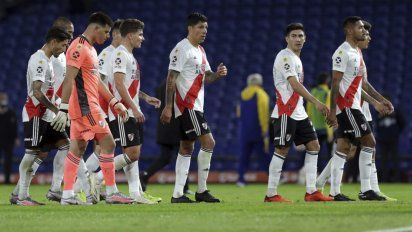 Fútbol argentino: Los jugadores se creen inmunes