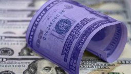 El dólar blue arranca la semana en suba.