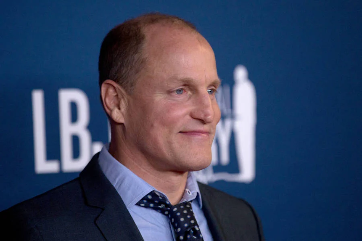 A pesar de las claras diferencias, Woody Harrelson logró hacerse amigo de su padre. Veía la bondad en él e intentó que tuviera una segunda oportunidad. A pesar de las claras diferencias, Woody Harrelson logró hacerse amigo de su padre. Veía la bondad en él e intentó que tuviera una segunda oportunidad.