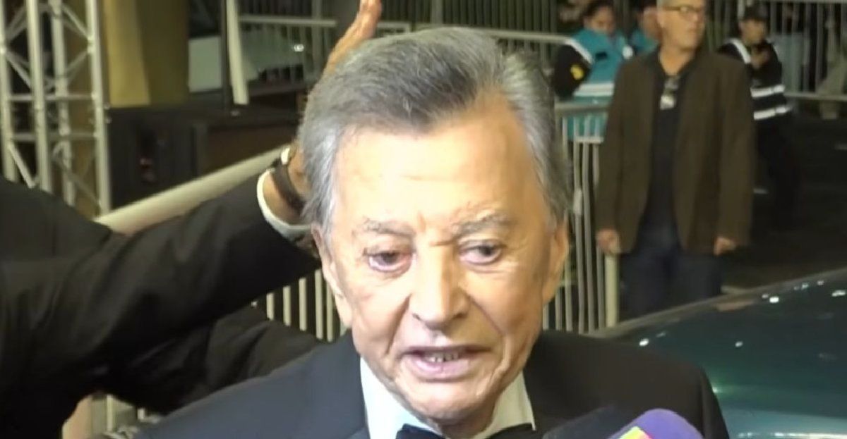 Palito Ortega, entre aplausos y escándalo familiar: Su incómoda reacción durante los Martín Fierro de la Música.