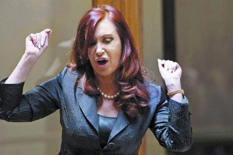 Cristina celebró la demanda civil del Departamento de Justicia de USA contra la agencia de calificación de riesgo Standard & Poors, criticó también al FMI
