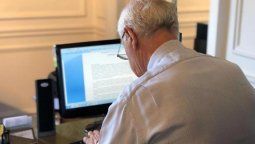 altText(La carta que Lavagna le mandó Macri en respuesta a la suya)}