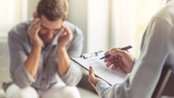 La crisis económica tiene un impacto corrosivo en la salud mental.