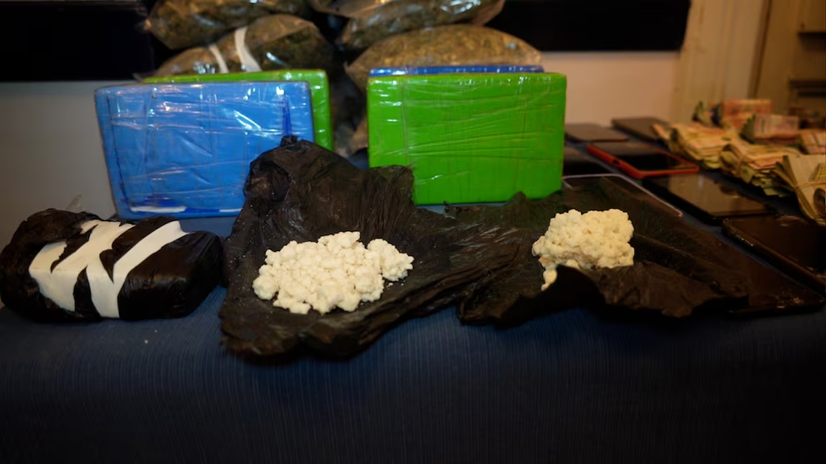 la operación permitió incautar más de 57 kilos de cocaína, equivalentes a más de 300.000 dosis (Ministerio del Interior) la operación permitió incautar más de 57 kilos de cocaína, equivalentes a más de 300.000 dosis (Ministerio del Interior)