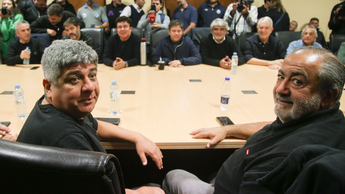Reunión de la CGT con Axel Kicillof y otros dirigentes (Foto: NA). Reunión de la CGT con Axel Kicillof y otros dirigentes (Foto: NA).