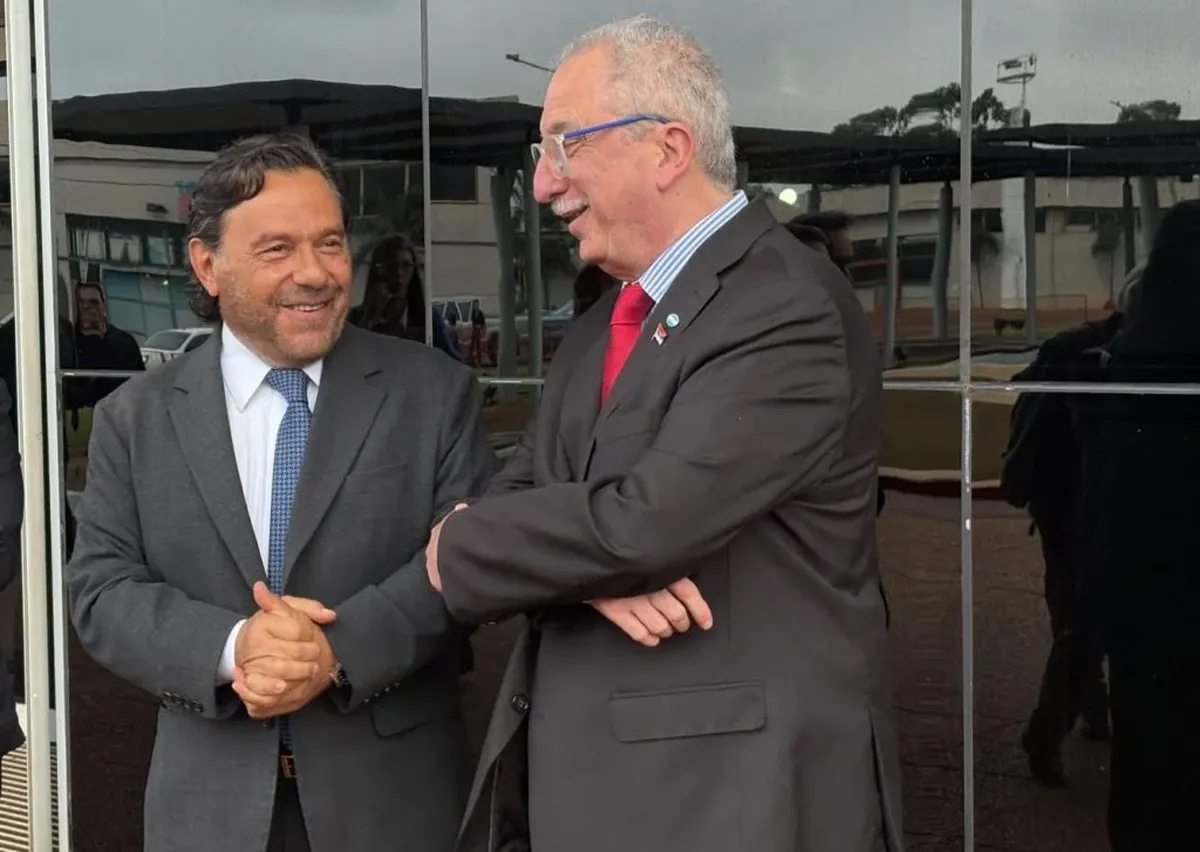 Gustavo Sáenz y Hugo Passalacqua en Misiones el 12/08/2026.