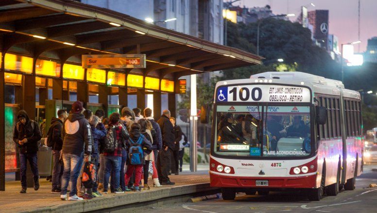 UTA lanzó paro nacional de colectivos, pero lo frenaron