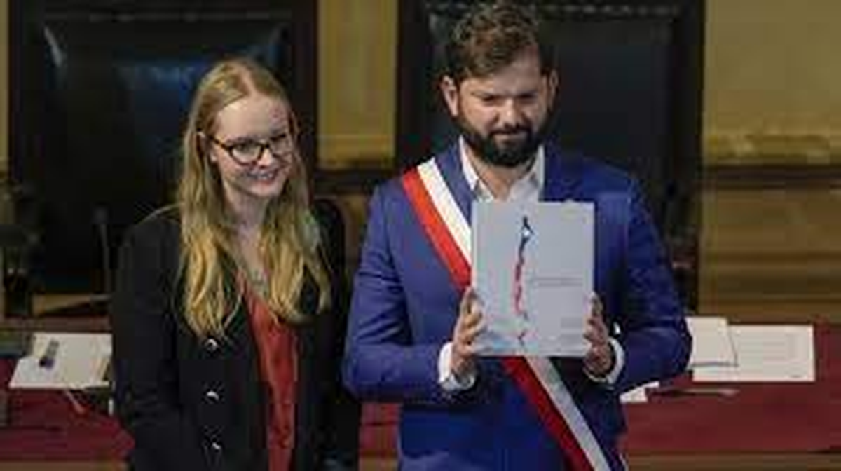 Boric no logró reformar la Constitución neoliberal y de épocas de Pinochet Boric no logró reformar la Constitución neoliberal y de épocas de Pinochet