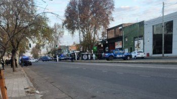 Un hombre fue ejecutado por sicarios en la ciudad de Rosario. Un hombre fue ejecutado por sicarios en la ciudad de Rosario.