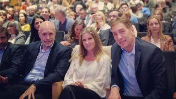 Al evento de ACIERA asistió además Larreta. Hotton estuvo sentada entre el alcalde porteño y Santilli. Al evento de ACIERA asistió además Larreta. Hotton estuvo sentada entre el alcalde porteño y Santilli.