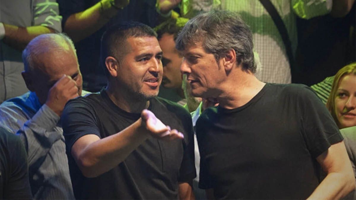 Mario Pergolini, exvicepresidente del club, volvió a criticar al actual presidente de Boca, Juan Román Riquelme, por la situación del plantel profesional. Mario Pergolini, exvicepresidente del club, volvió a criticar al actual presidente de Boca, Juan Román Riquelme, por la situación del plantel profesional.