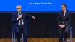 Alberto Fernández y Gabriel Katopodis en el CCK.