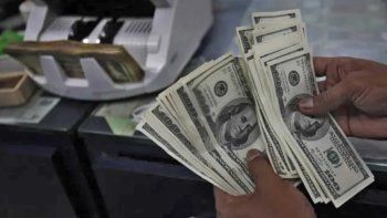 El dólar blue vuelva a ubicarse por debajo de los $1.500