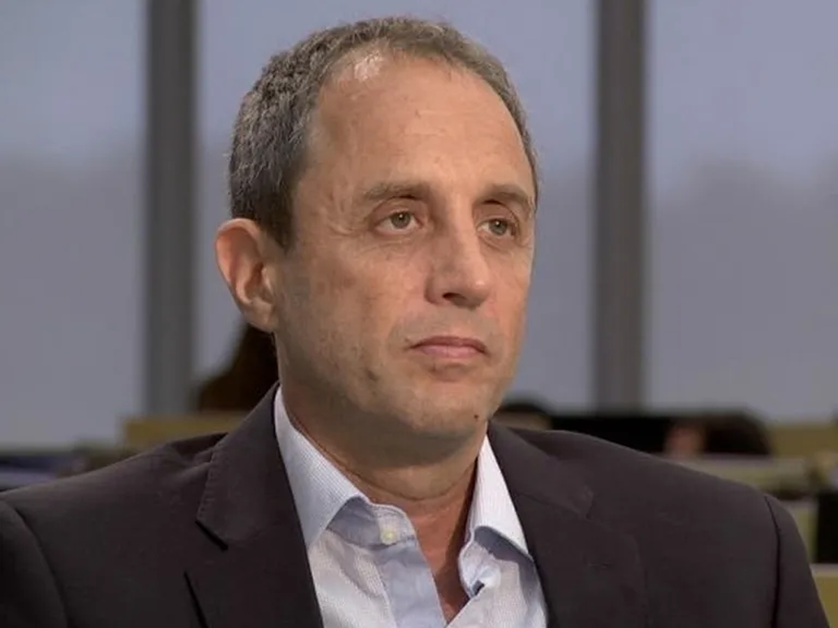 Tenembaum despedazó el manual que diseñó Donda.